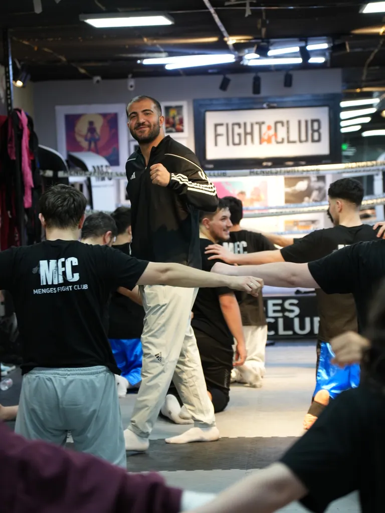 Grup dersleri: Mengeş Fight Club’da antrenman