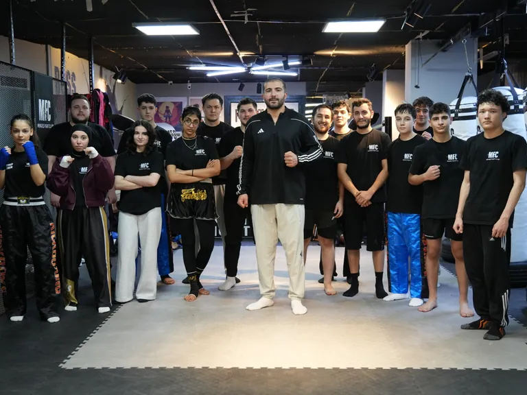 Mengeş Fight Club’da antrenör ve sporcular birlikte